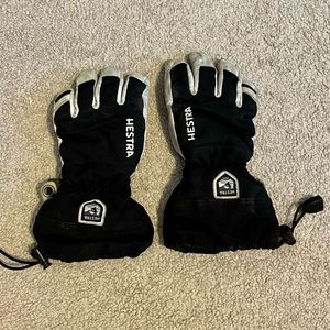 Hester’s Youth Size 7 Ski Gloves